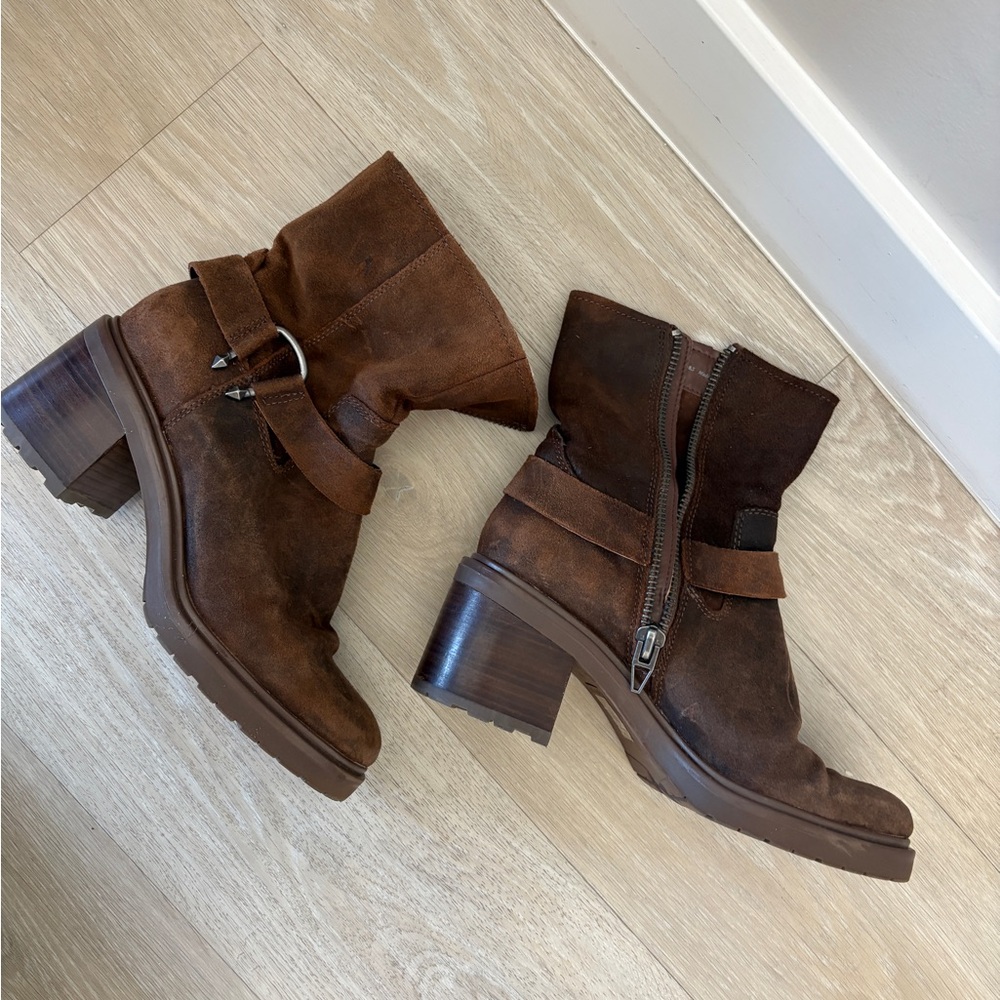 Dolce Vita Camros Boots size 8.5